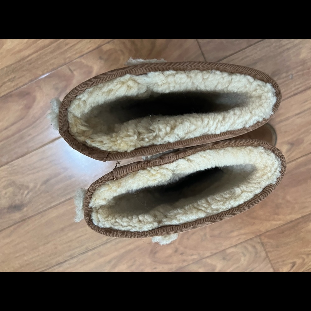 Sunburst uggs - Picture 5 of 5